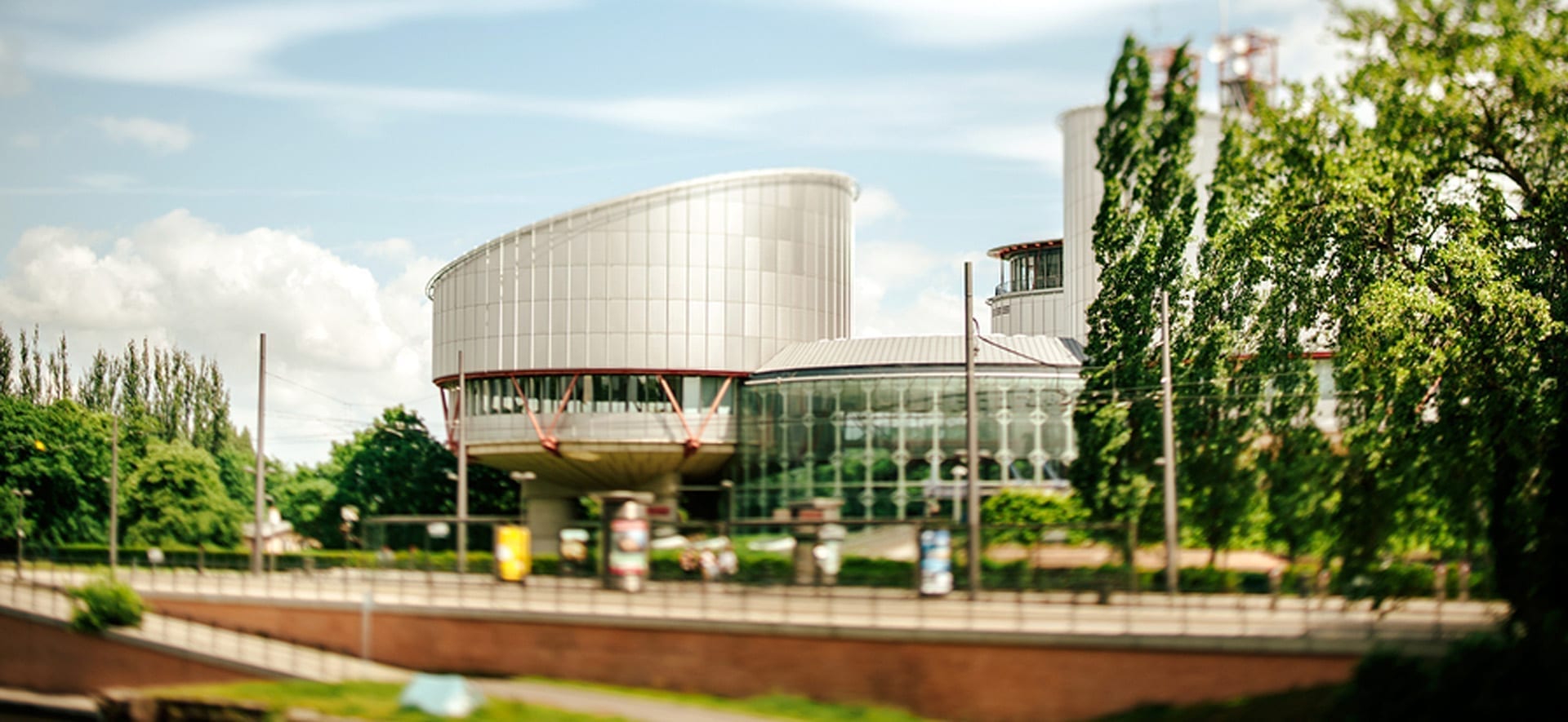 Lutte pour la liberté de conscience devant la Cour suprême européenne