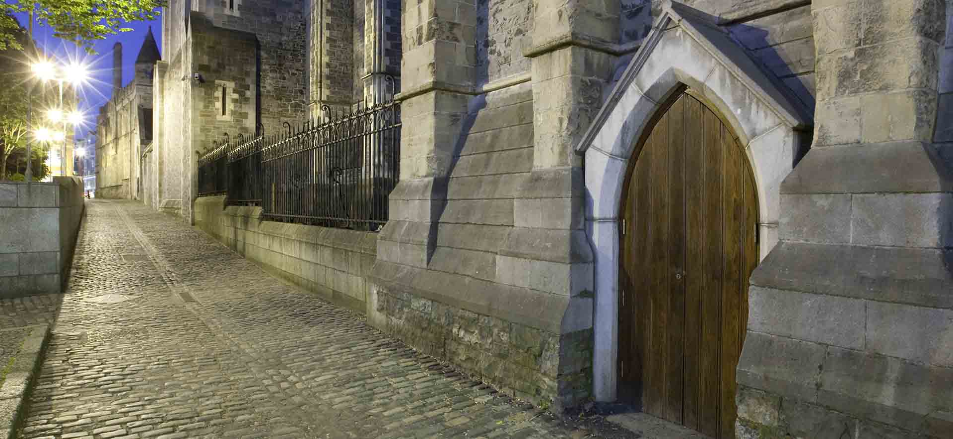 Interdiction de culte en Irlande – les portes sont restées fermées à Pâques